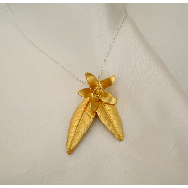 Altın Kaplama Portakal Çiçeği Kolyesi